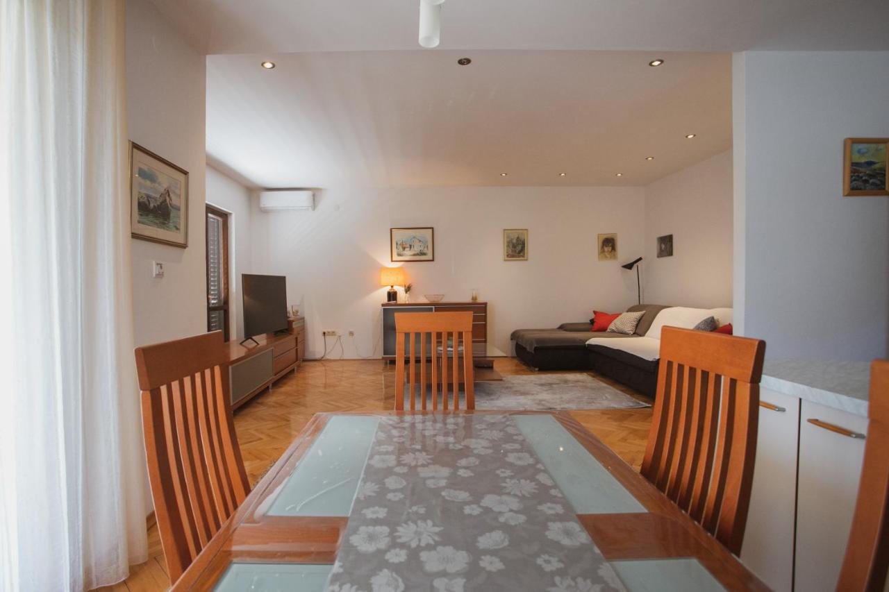 Comfort Sea View Apartment Дуги Рат Екстериор снимка