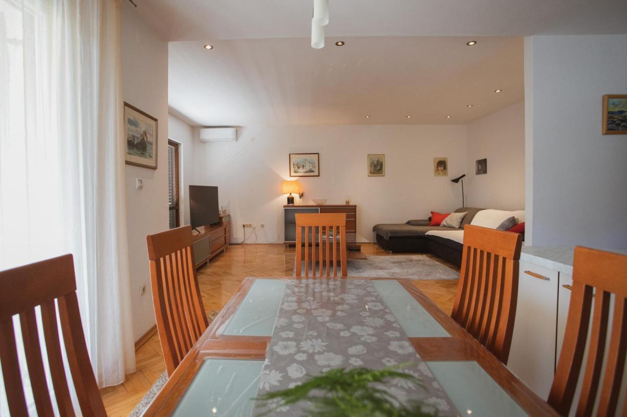 Comfort Sea View Apartment Дуги Рат Екстериор снимка