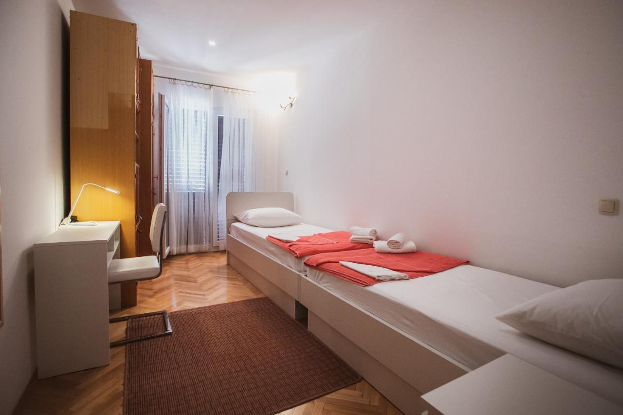 Comfort Sea View Apartment Дуги Рат Екстериор снимка