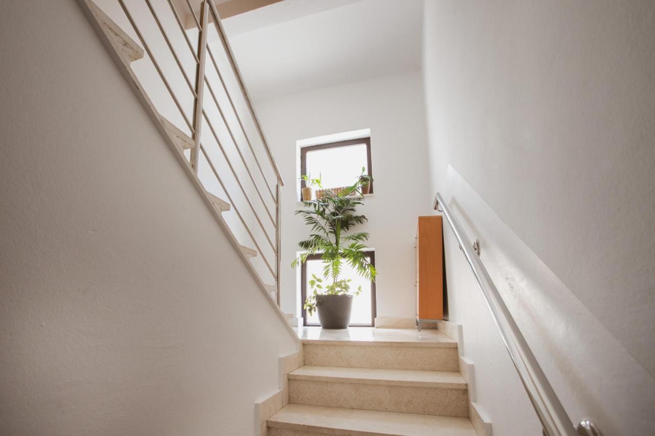 Comfort Sea View Apartment Дуги Рат Екстериор снимка